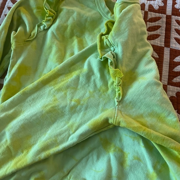 Clare V ruffle tie dye sweatshirt - Picture 5 of 11